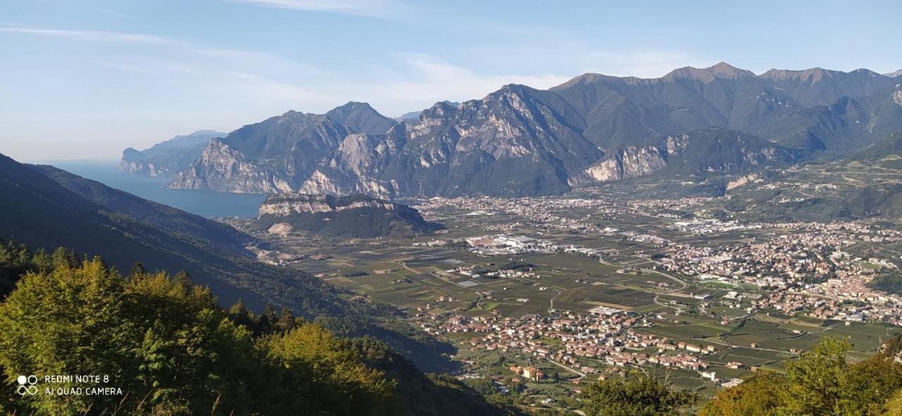 Ferienwohnung Casavarone Riva del Garda Exterior foto