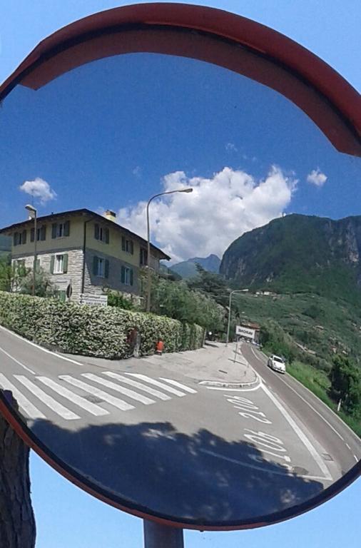 Ferienwohnung Casavarone Riva del Garda Exterior foto