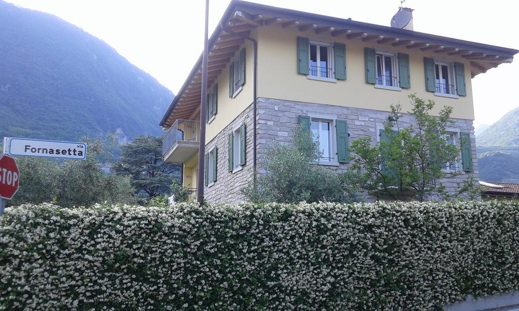 Ferienwohnung Casavarone Riva del Garda Exterior foto