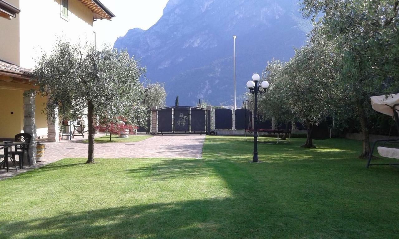 Ferienwohnung Casavarone Riva del Garda Exterior foto